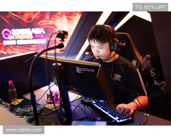 全球顶级电竞赛事燃爆青春竞技舞台展现选手极限操作魅力 全球顶级电竞赛事燃爆青春竞技舞台展现选手极限操作魅力