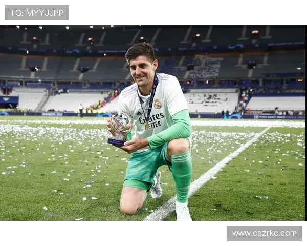 蒂博库尔图瓦守门艺术与现代门将技术发展的深度解析 蒂博库尔图瓦守门艺术与现代门将技术发展的深度解析